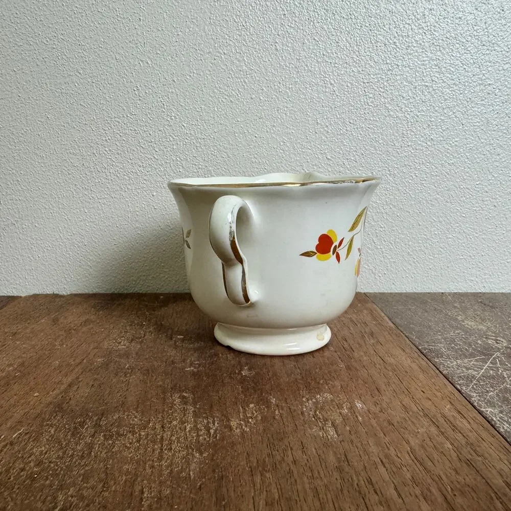 Hall's Superior Kitchenware Mary Dunbar Autumn‎ Leaf Jewel Tea Creamer